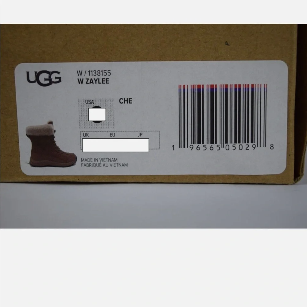 UGG ZAYLEE BOOT NWT in original box - Picture 6 of 11
